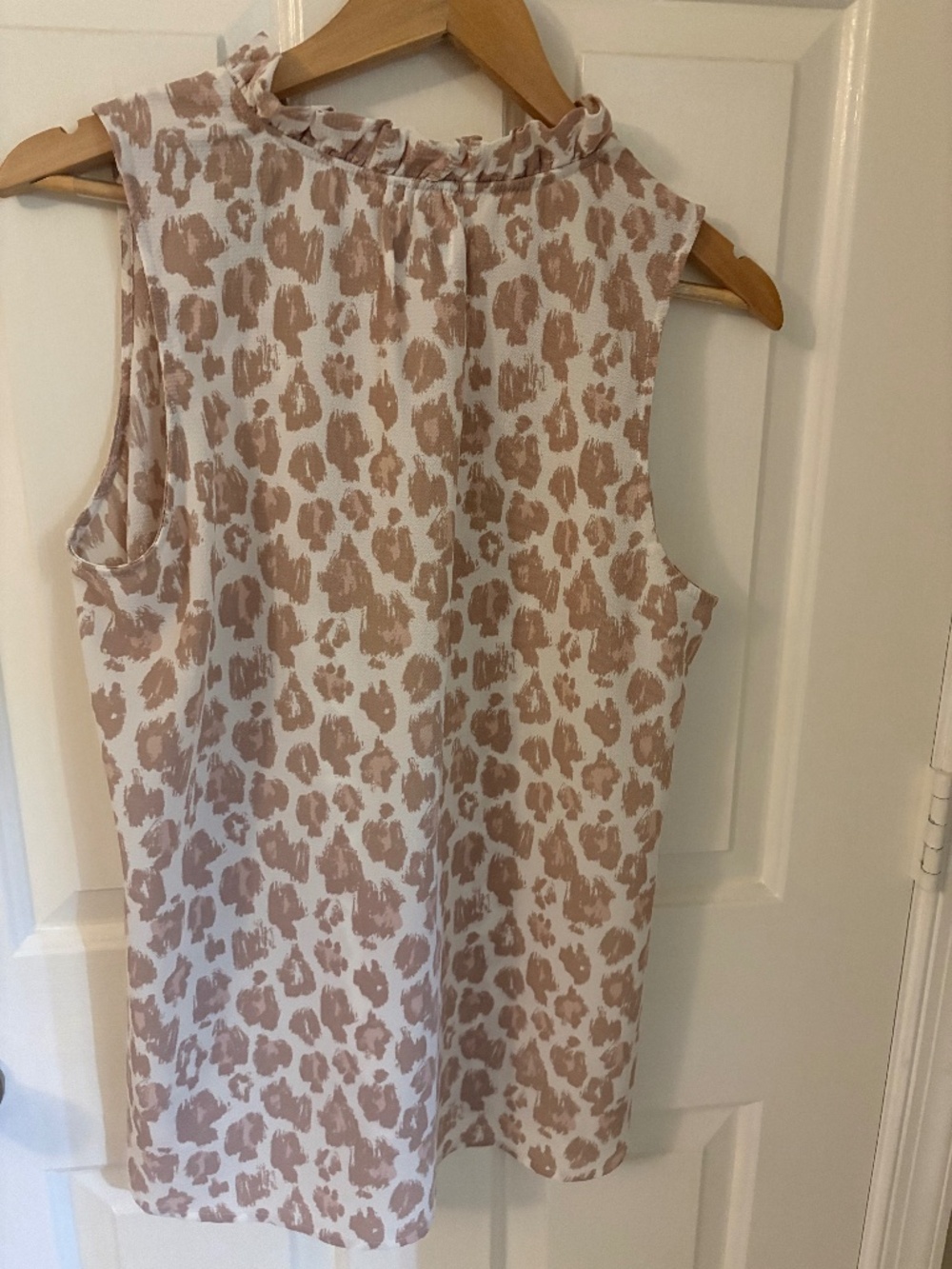 Mud pie sleeveless top